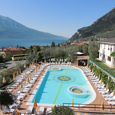 Hotel Ilma Lake Garda Resort Лимоне-суль-Гарда Экстерьер фото