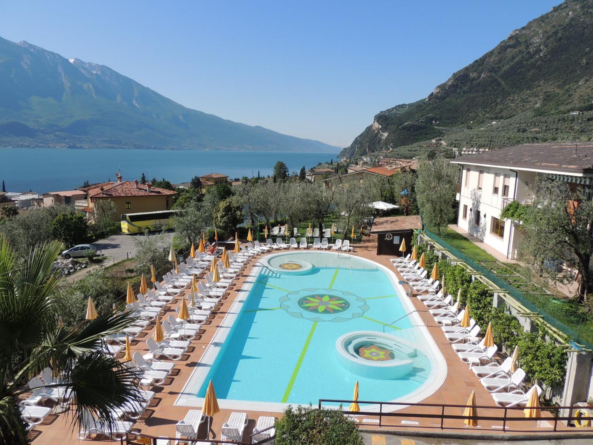 Hotel Ilma Lake Garda Resort Лимоне-суль-Гарда Экстерьер фото
