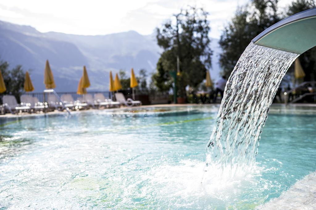 Hotel Ilma Lake Garda Resort Лимоне-суль-Гарда Экстерьер фото