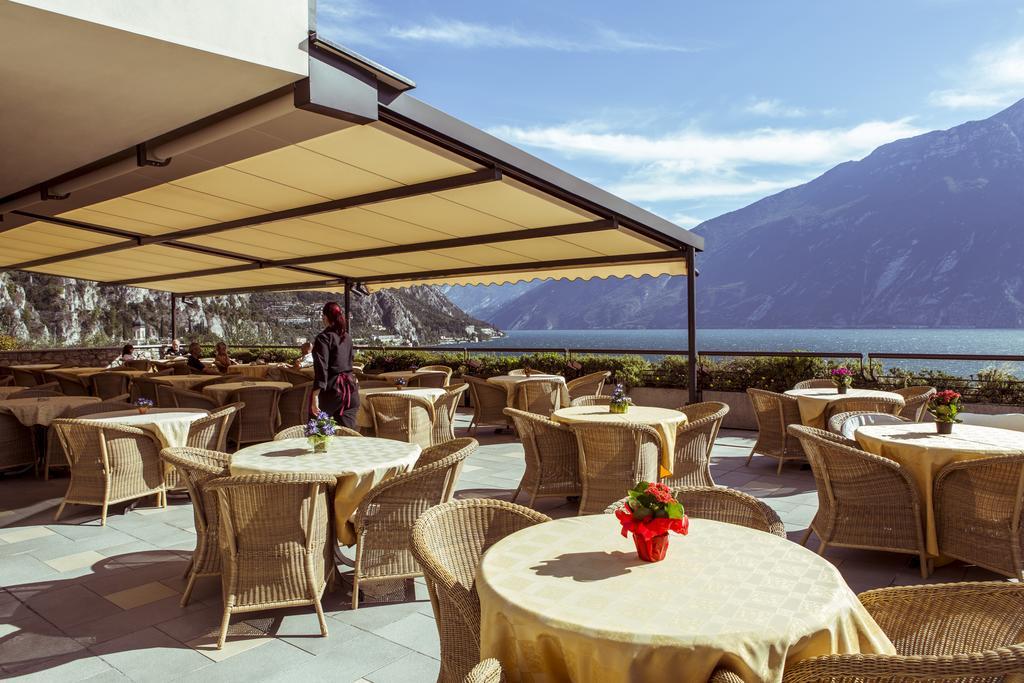 Hotel Ilma Lake Garda Resort Лимоне-суль-Гарда Экстерьер фото